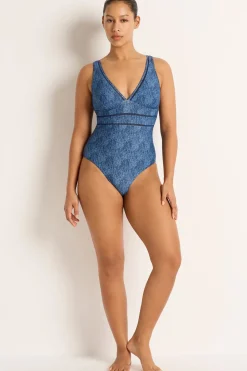 Denny Multi Fit V One Piece