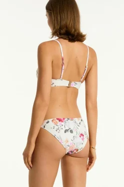 Belle Regular Cheeky Pant