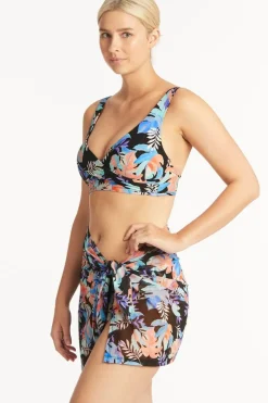 Botanica Short Mesh Wrap